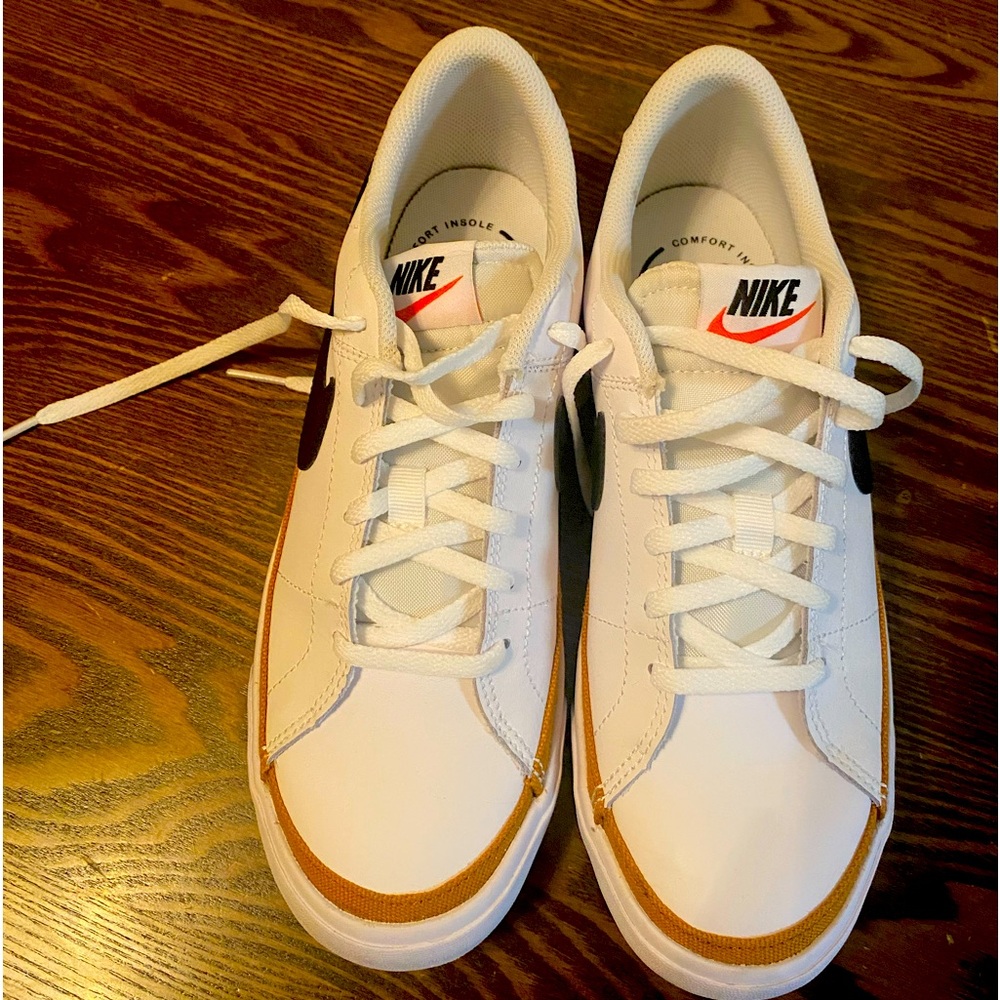 Nike court legacy sneakers.